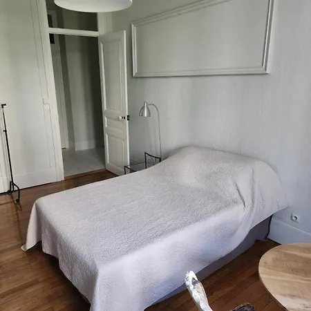 Appartement Bright 2-bedroom In
